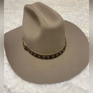 Vintage/Western Cowboy Hat!